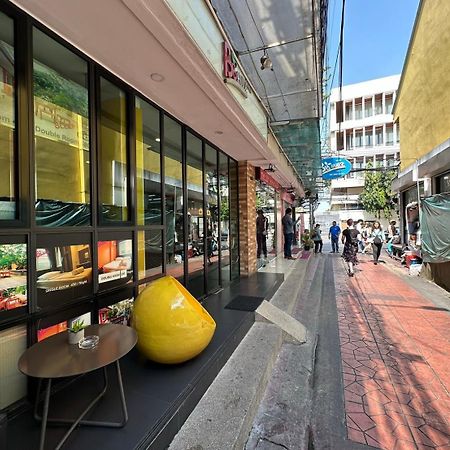Bbhouse Phra Athit Hotel Bangkok Eksteriør billede