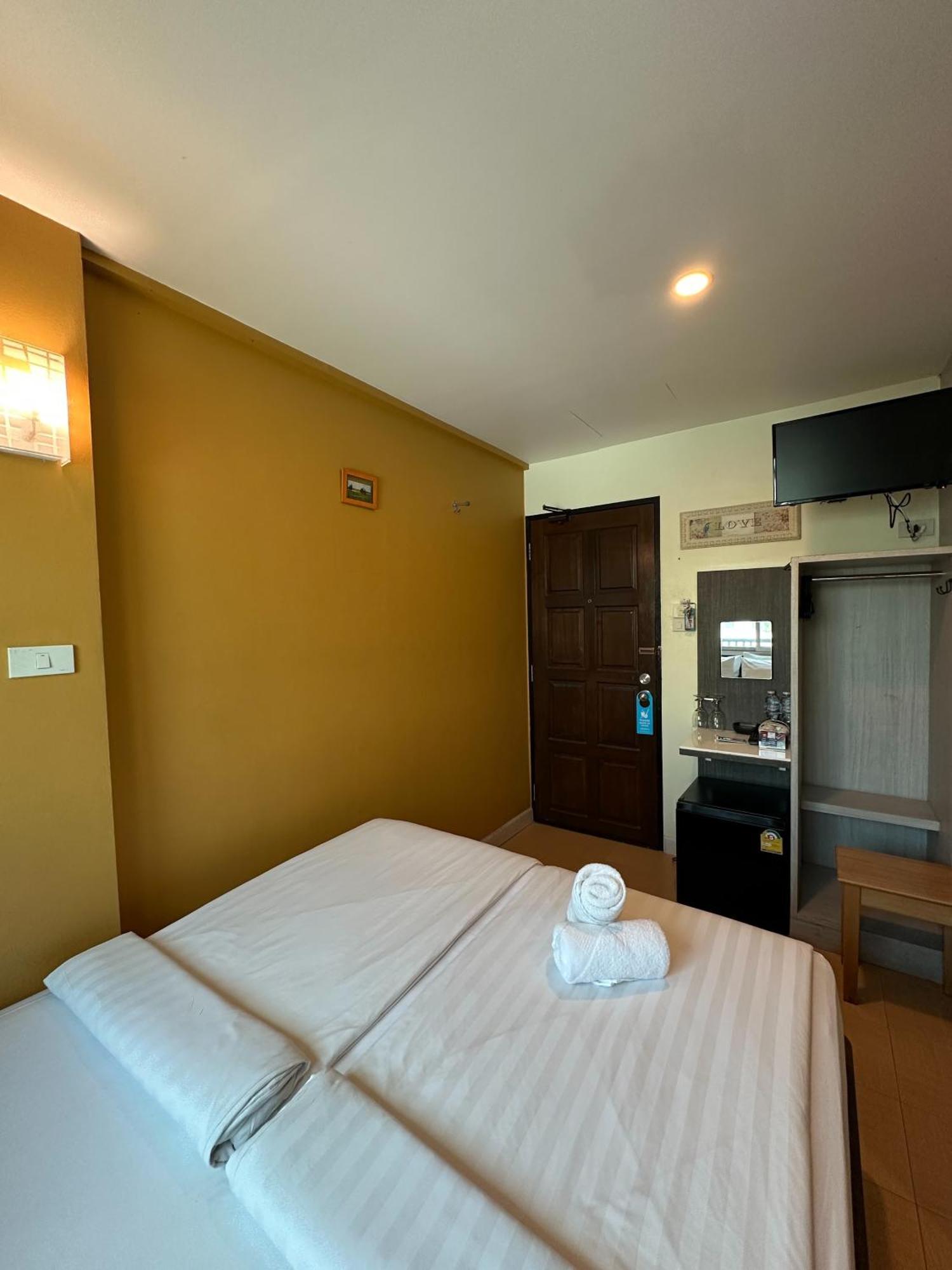 Bbhouse Phra Athit Hotel Bangkok Eksteriør billede